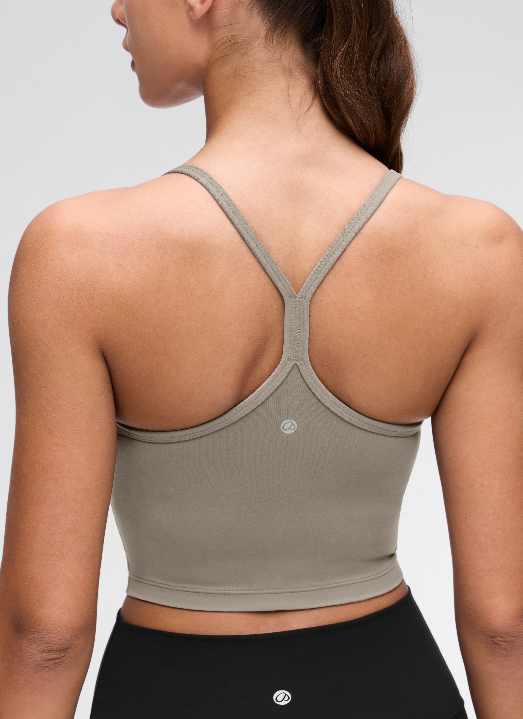 CRZ YOGA Womens Butterluxe Y Back Longline Sports Bras Crop Tank Top אפור אפר חם