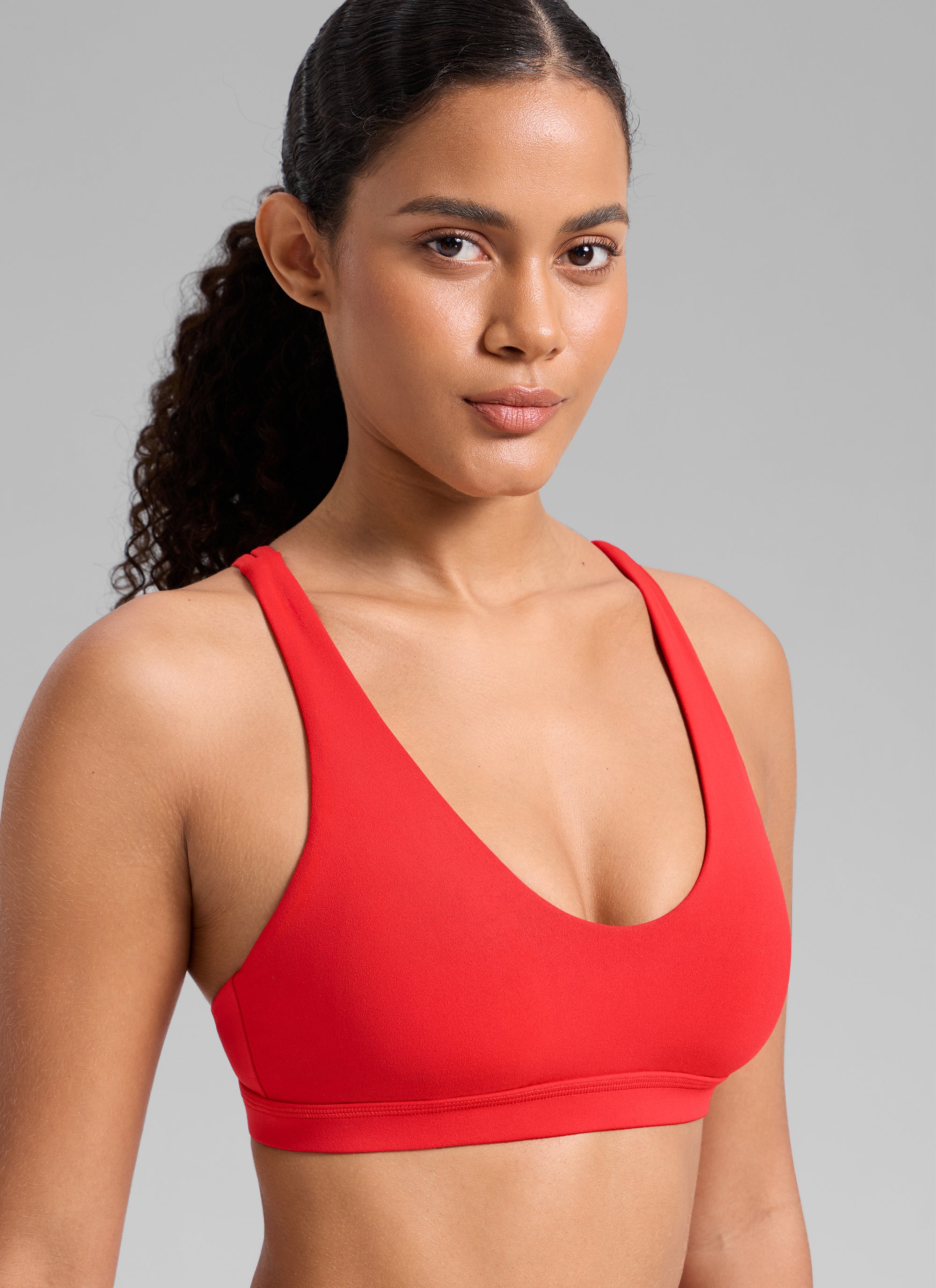 CRZ YOGA Women's Butterlift Workout U Neck Cross Back Sports Bra Deep Red