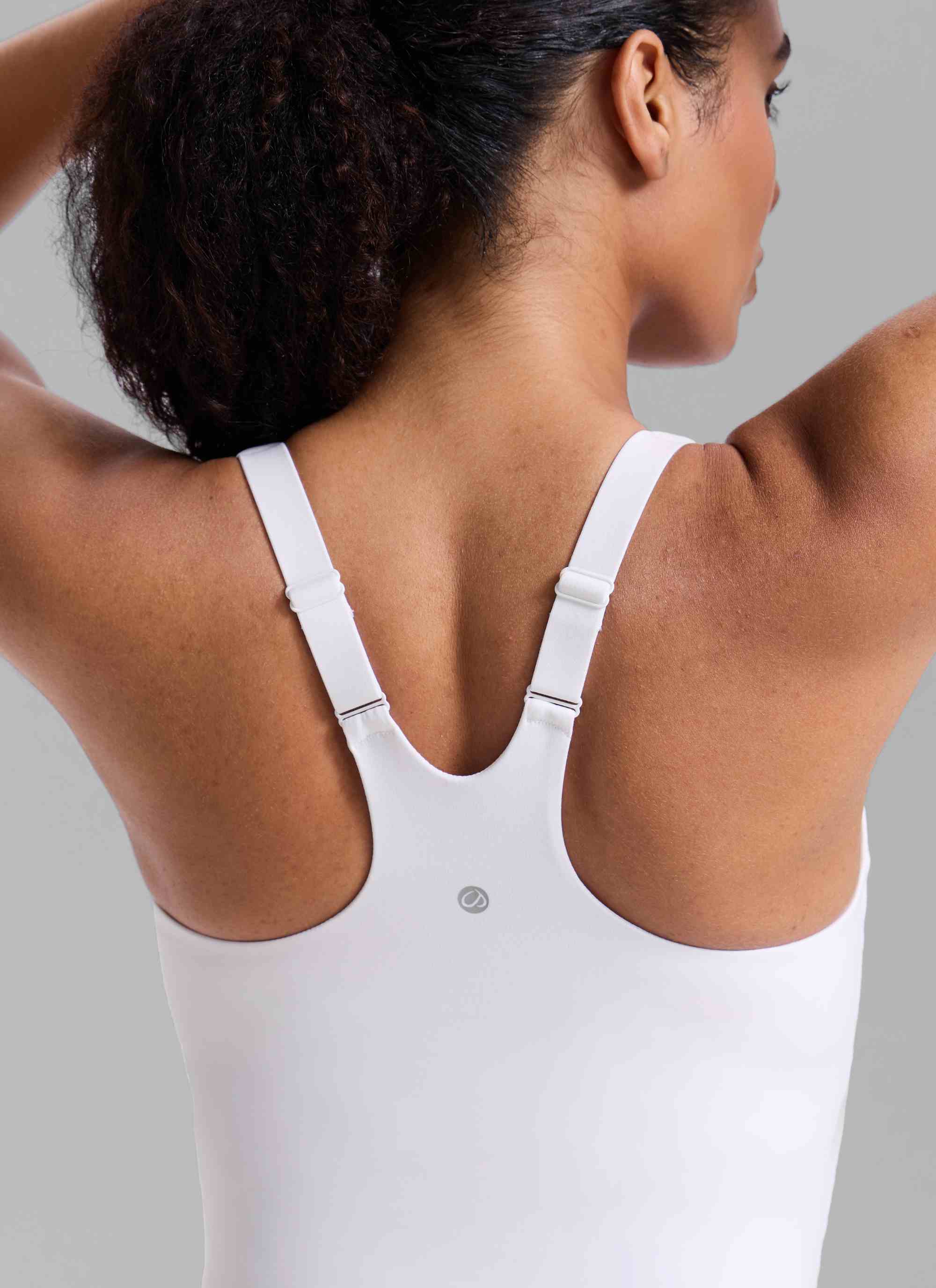 CRZ YOGA Women's Butterlift Workout V Neck Racerback Built in Bra Tank White