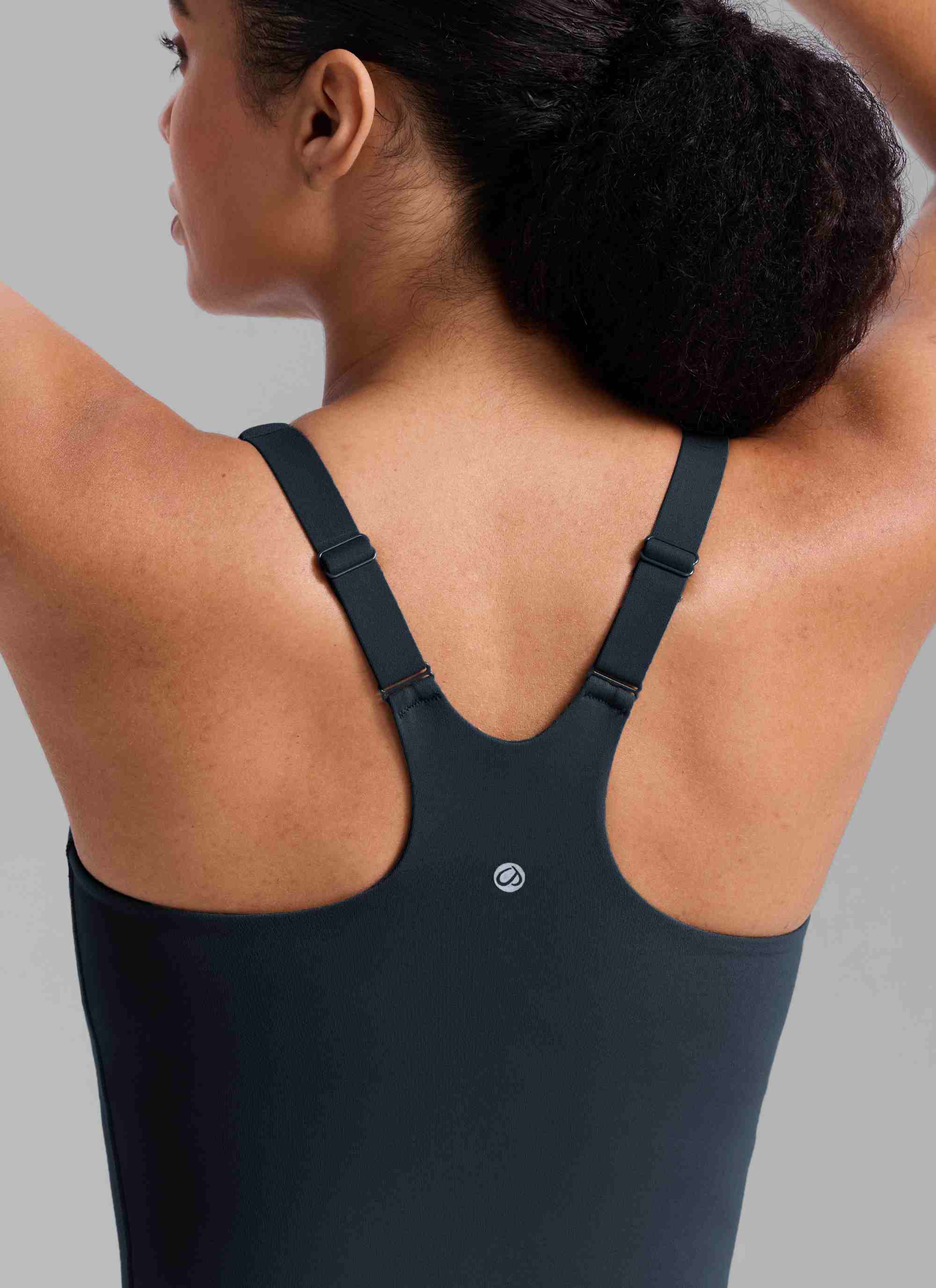 CRZ YOGA Women's Butterlift Workout V Neck Racerback Built in Bra Tank True Navy