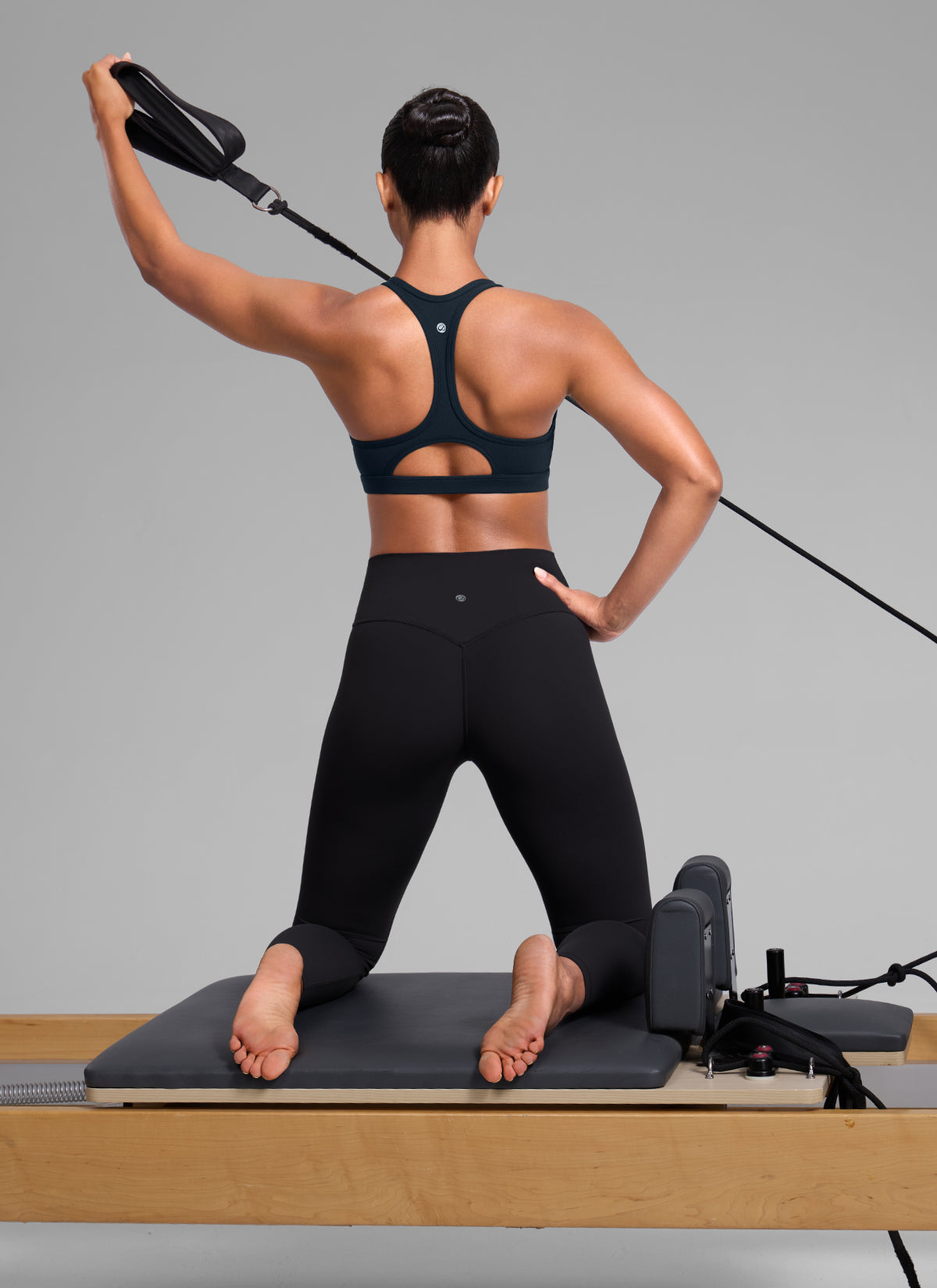 CRZ YOGA Women's Butterlift Yoga U Neck Racerback Keyhole Sports Bra True Navy