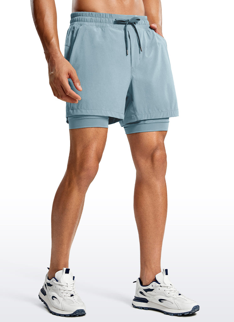 CRZ YOGA Men's Train Relaxed Fit Feathery-Fit 2 in 1 Shorts 5'' with Long Liner Sparkle Blue