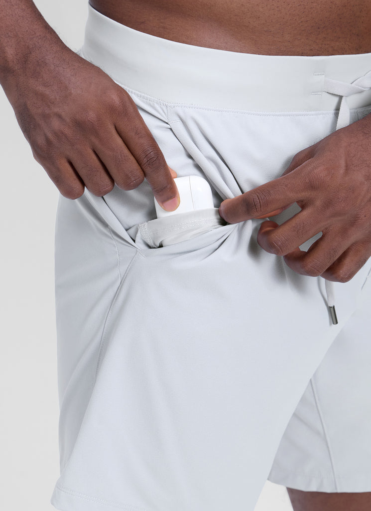 CRZ YOGA Men's Workout Classic FIt Quick Dry Pocket Shorts  7" Platinum Grey