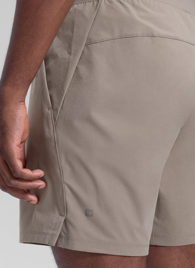 CRZ YOGA Men's Workout Classic FIt Quick Dry Pocket Shorts  7" Cliff Ash