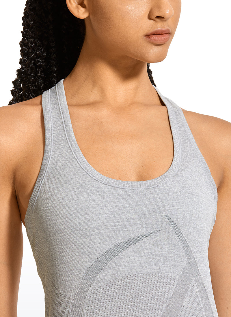 Schneller nahtloser Racerback-Tank