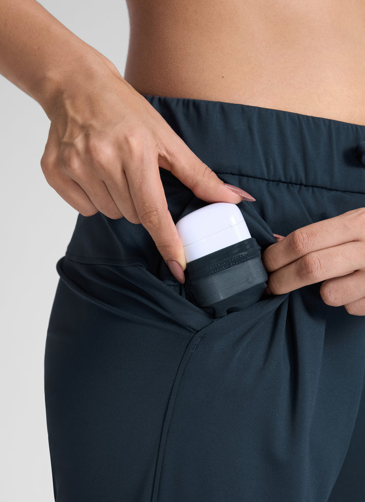 CRZ YOGA Women's Travel Slim Fit Stretch Drawstring Jogger 27'' True Navy