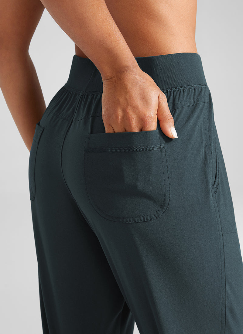 CRZ YOGA Women's Train Loose Fit Feathery-Fit Drawstring Jogger 28'' Melanite