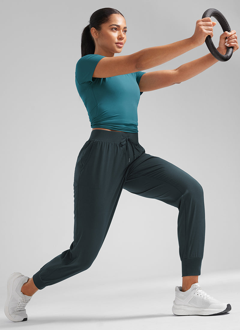 CRZ YOGA Women's Train Loose Fit Feathery-Fit Drawstring Jogger 28'' Melanite