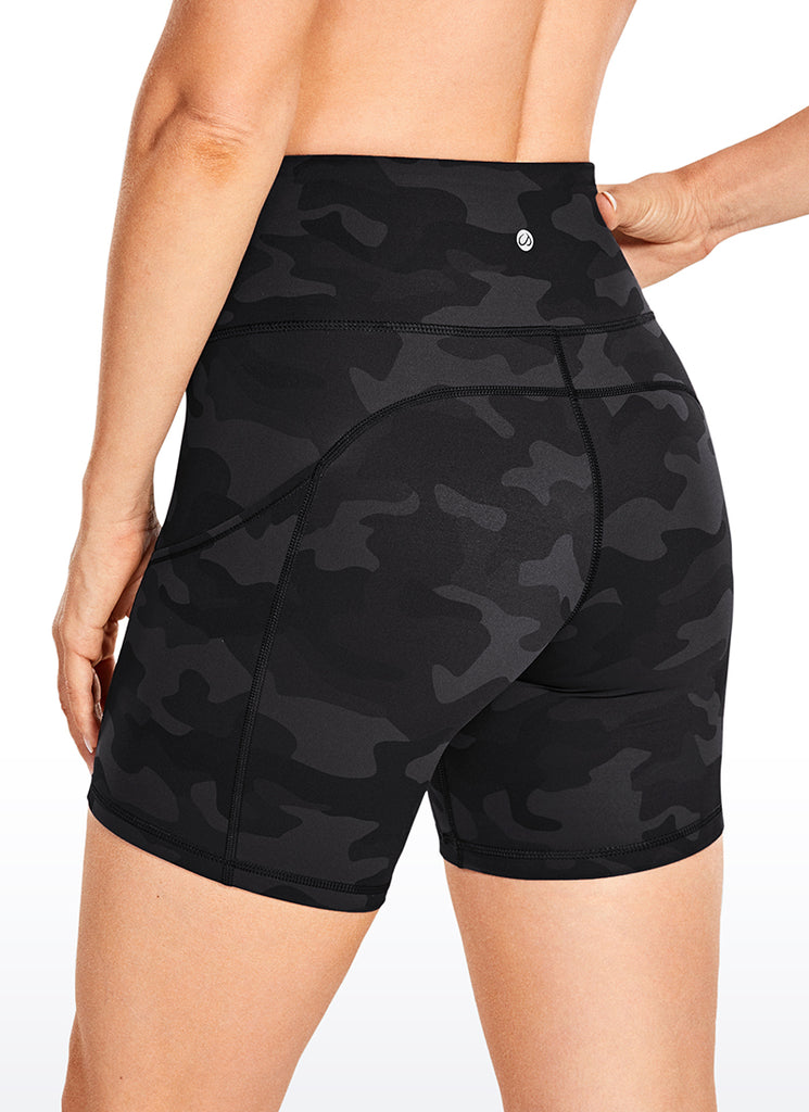 CRZ YOGA Women's Run High Rise Biker Nakedfeel Light Pocket Shorts 6'' Dark grey camouflage