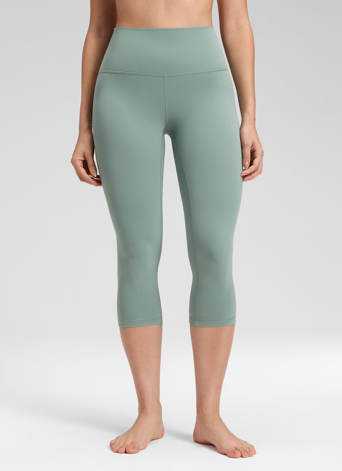 CRZ YOGA Women's Yoga Lounge High Rise Butterluxe Yoga Leggings 19'' Crater Green @model_info:Bruna