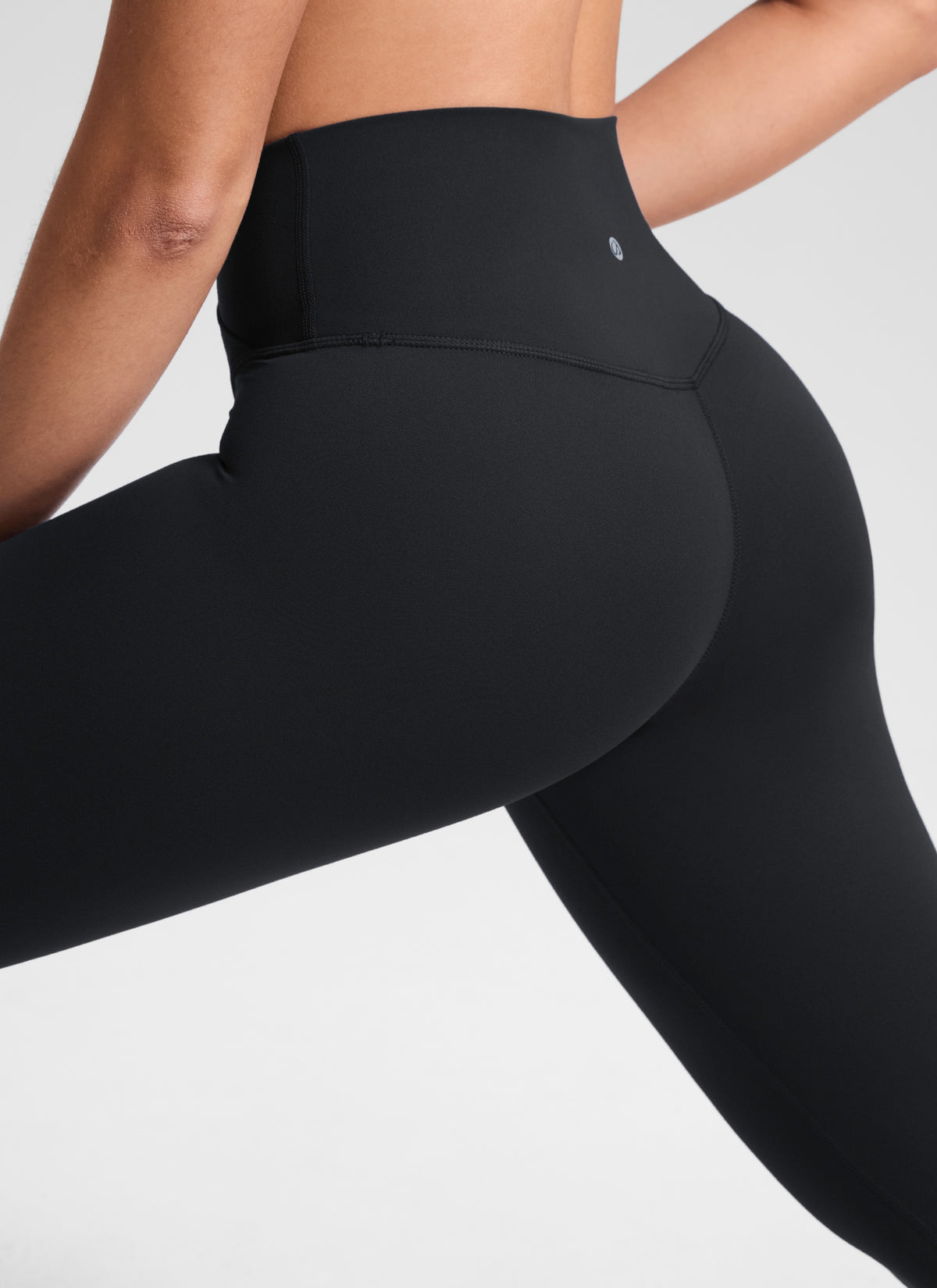 CRZ YOGA Women's High Rise Butterluxe Yoga Leggings 28'' V Cross Waist Black @model_info:Fiona