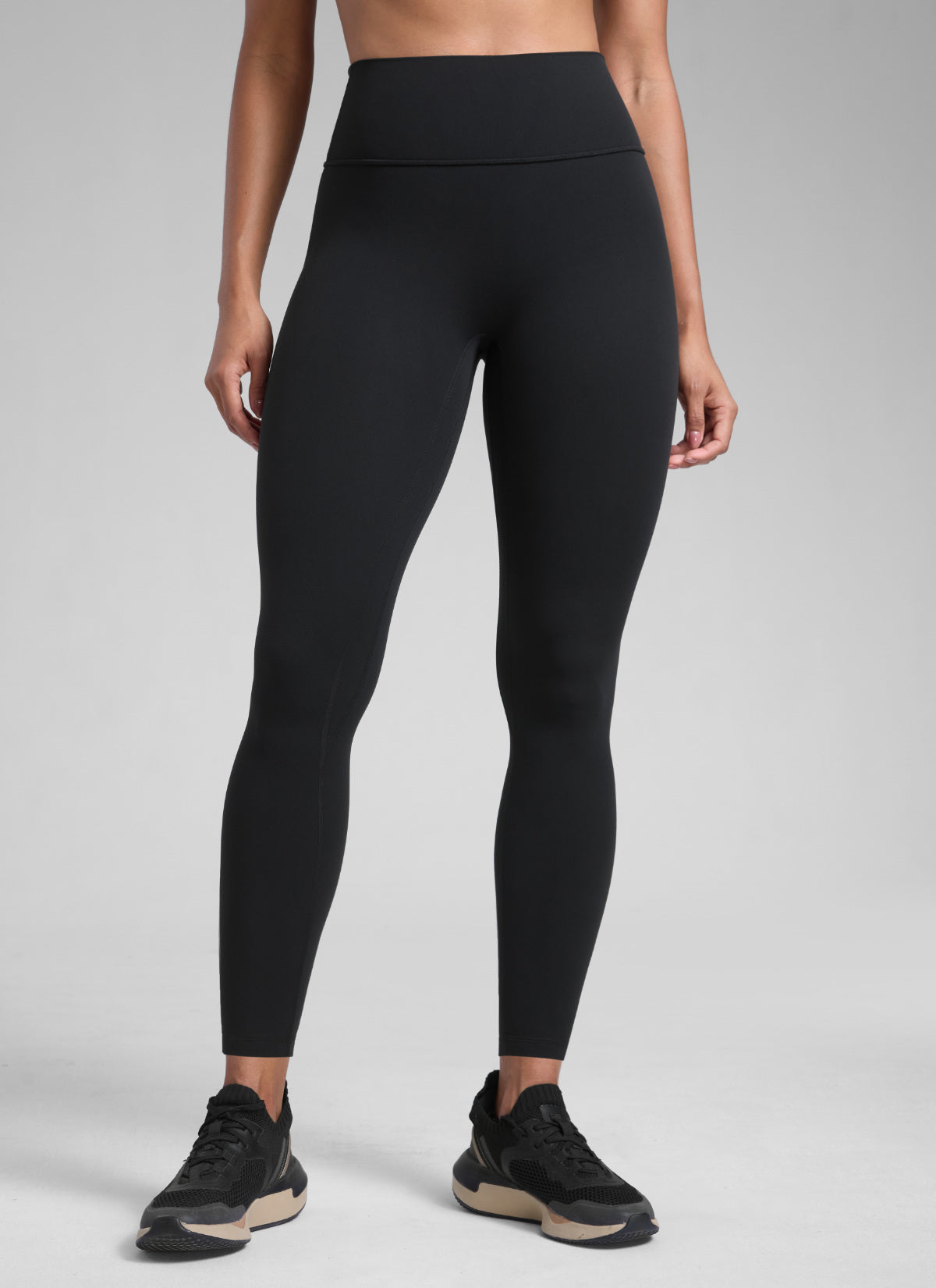 CRZ YOGA נשים Secretsculpt™ טייץ אימון ללא תפר קדמי 71 ס"מ שחור