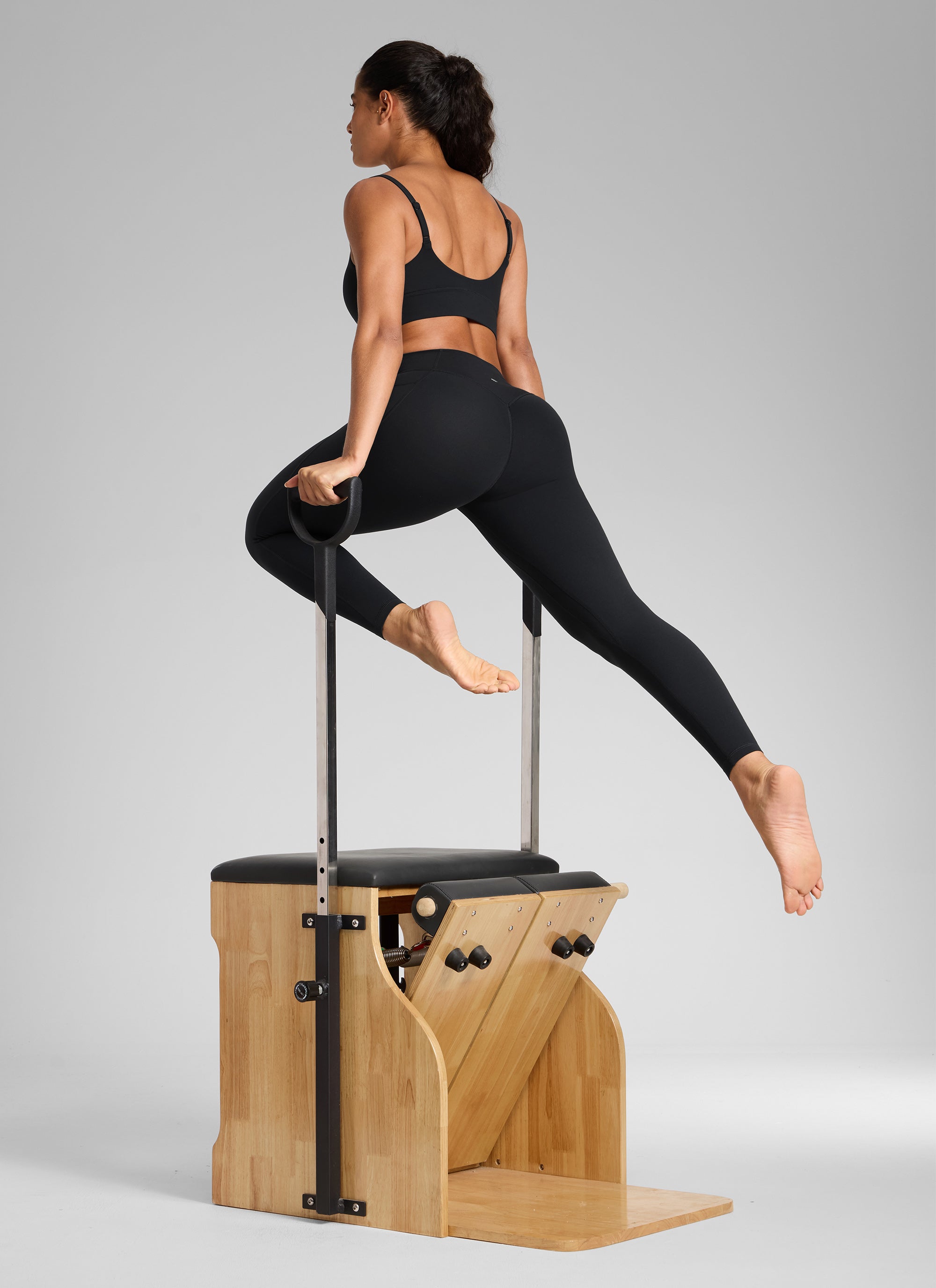 CRZ YOGA Women's Butterlift High Rise No Front Seam Pocket Legging True Navy