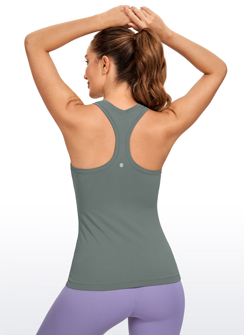 Hüftlanges Tanktop mit Racerback von Butterluxe