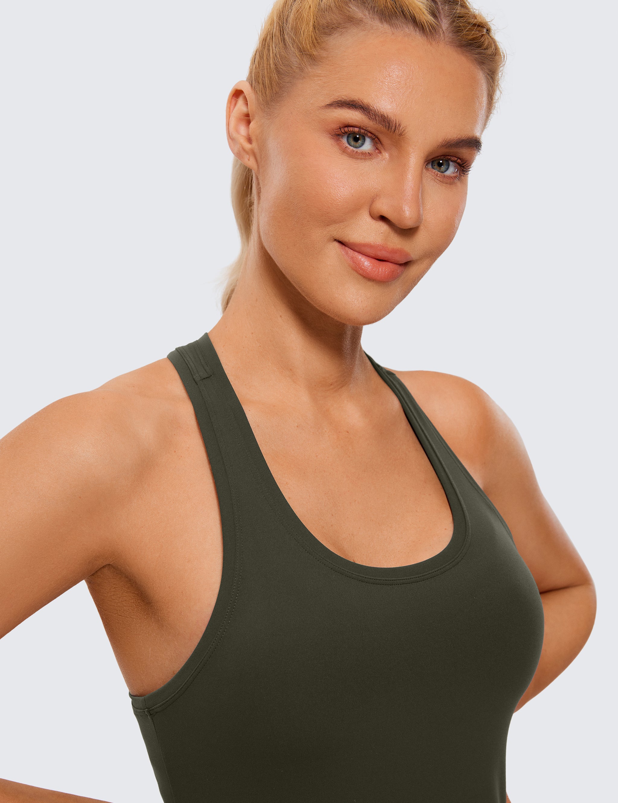 Butterluxe – Taillenlanges Tanktop mit Rundhalsausschnitt und Racerback