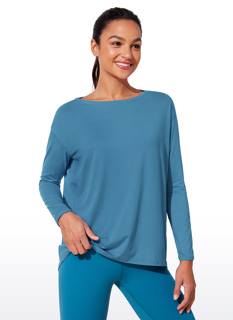 CRZ YOGA Women UPF 50+ Run Lightweight Loose Fit Long Sleeves Festival Red