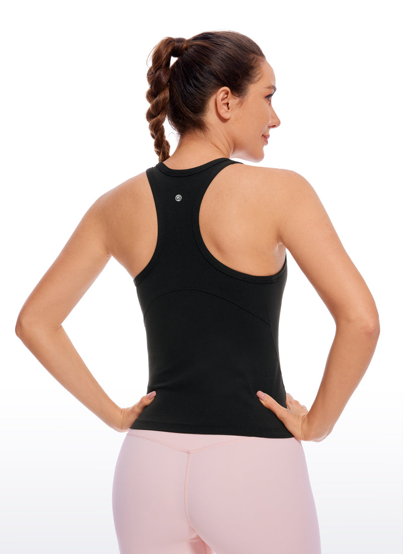 Butterluxe – Taillenlanges Racerback-Tanktop mit hohem Hals