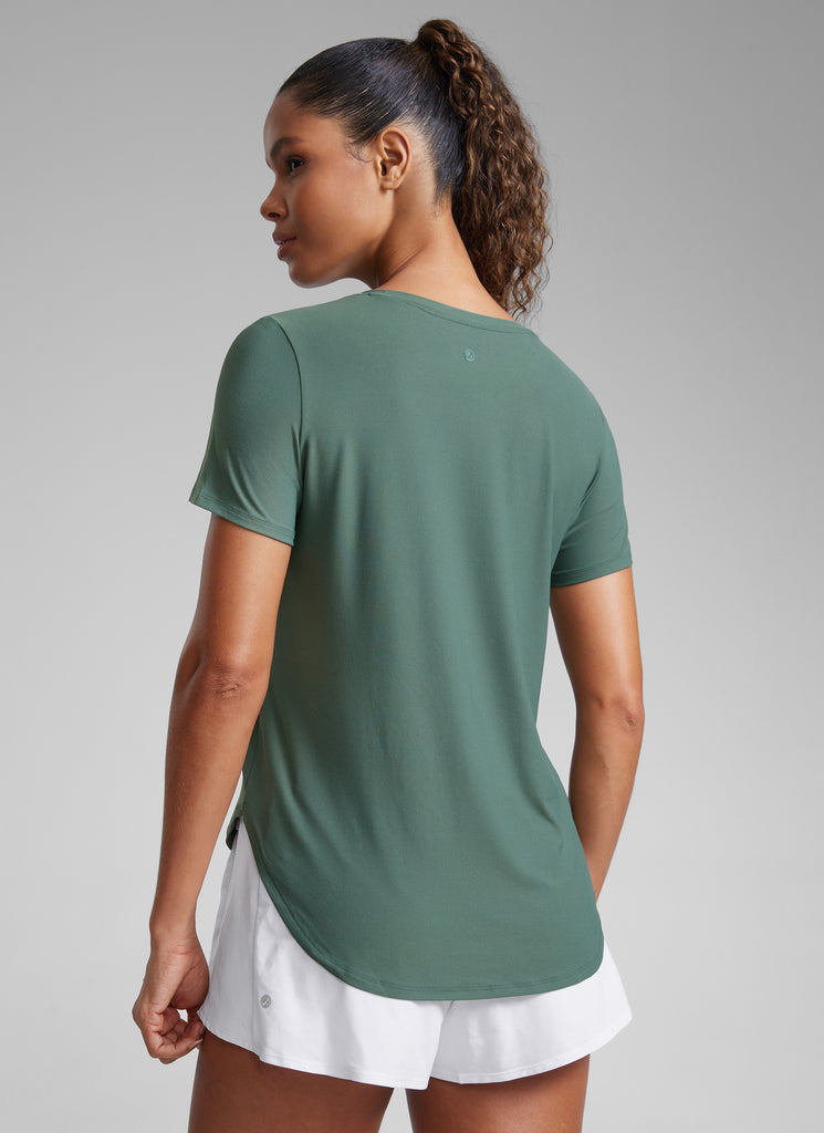 CRZ YOGA Women's Workout Lightweight Crewneck Short Sleeves Side Slit Black