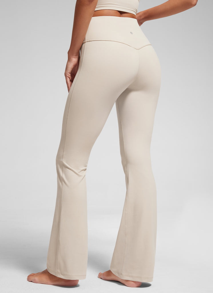 CRZ YOGA Women's Butterluxe High Waist Flare Leg Bootcut Leggings 32" Mojave Tan