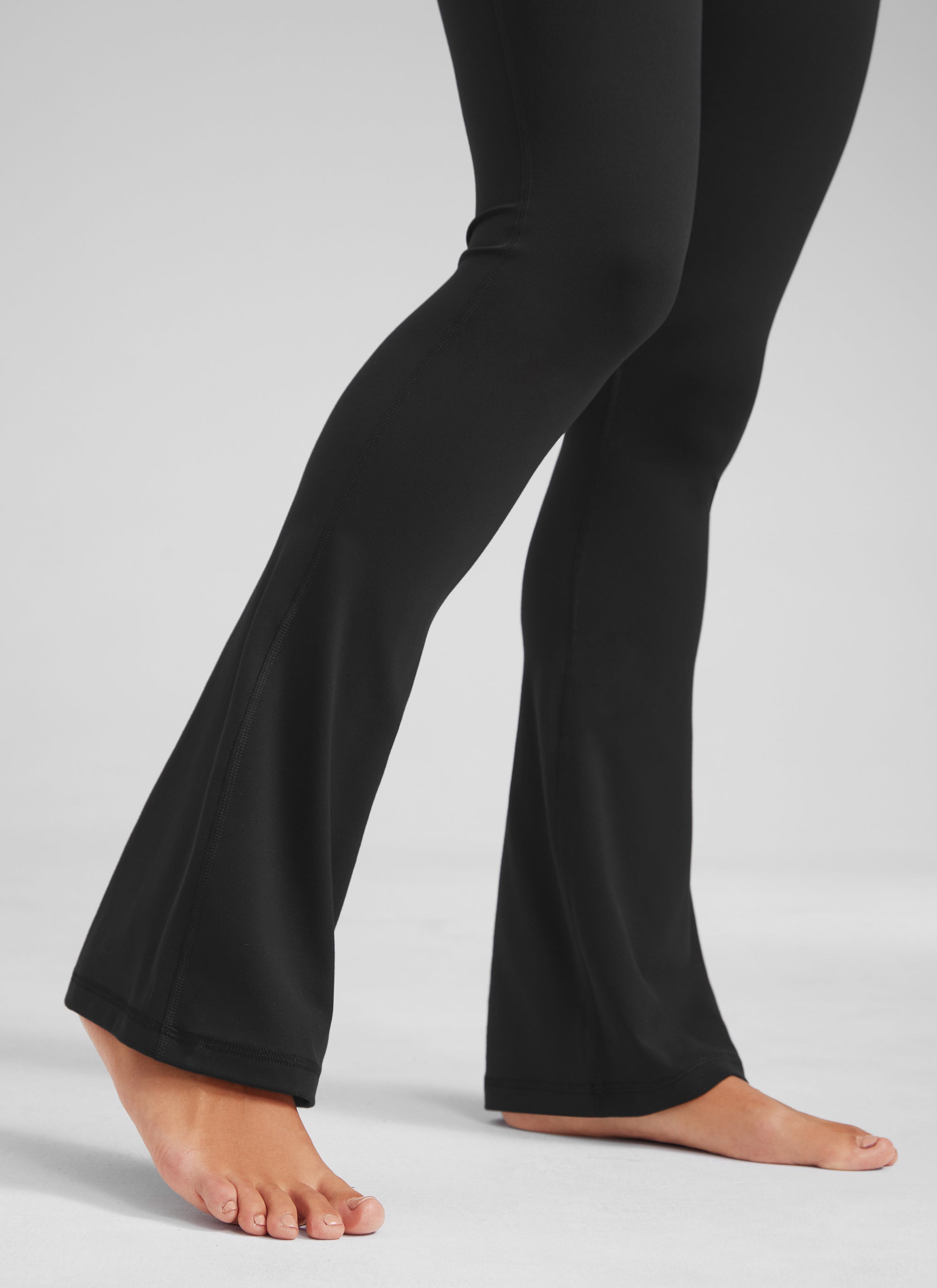 CRZ YOGA Women  Butterluxe High Waist Pockets Mini Flared Leggings 32
