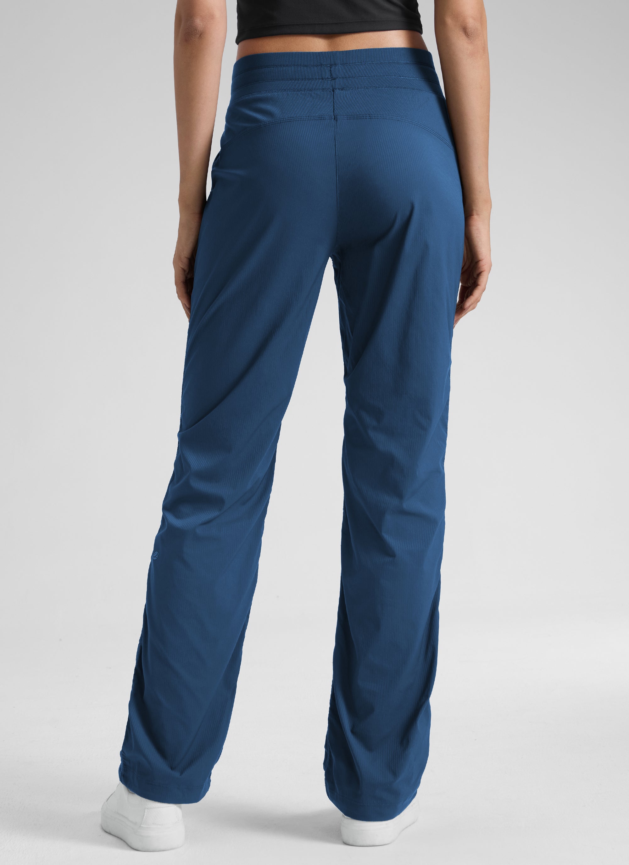 Lightweight Straight Leg Pocket Pant 30