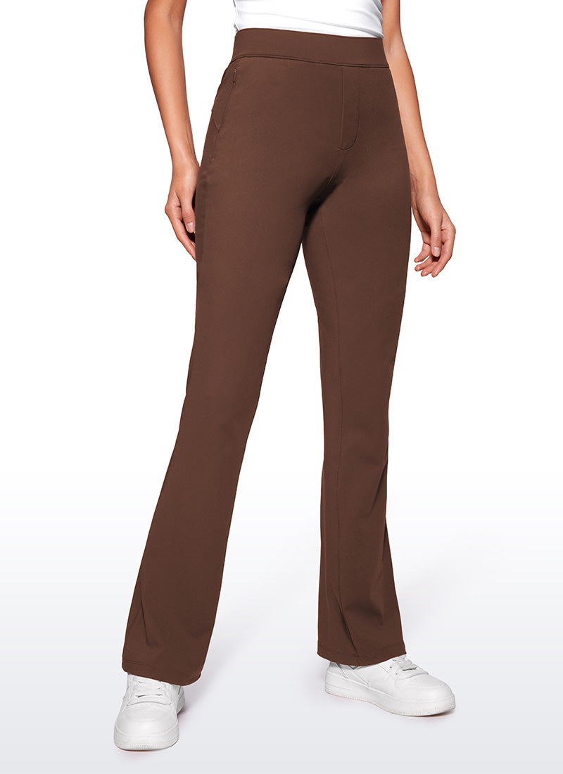 Pantalon évasé extensible avec poches zippées 31