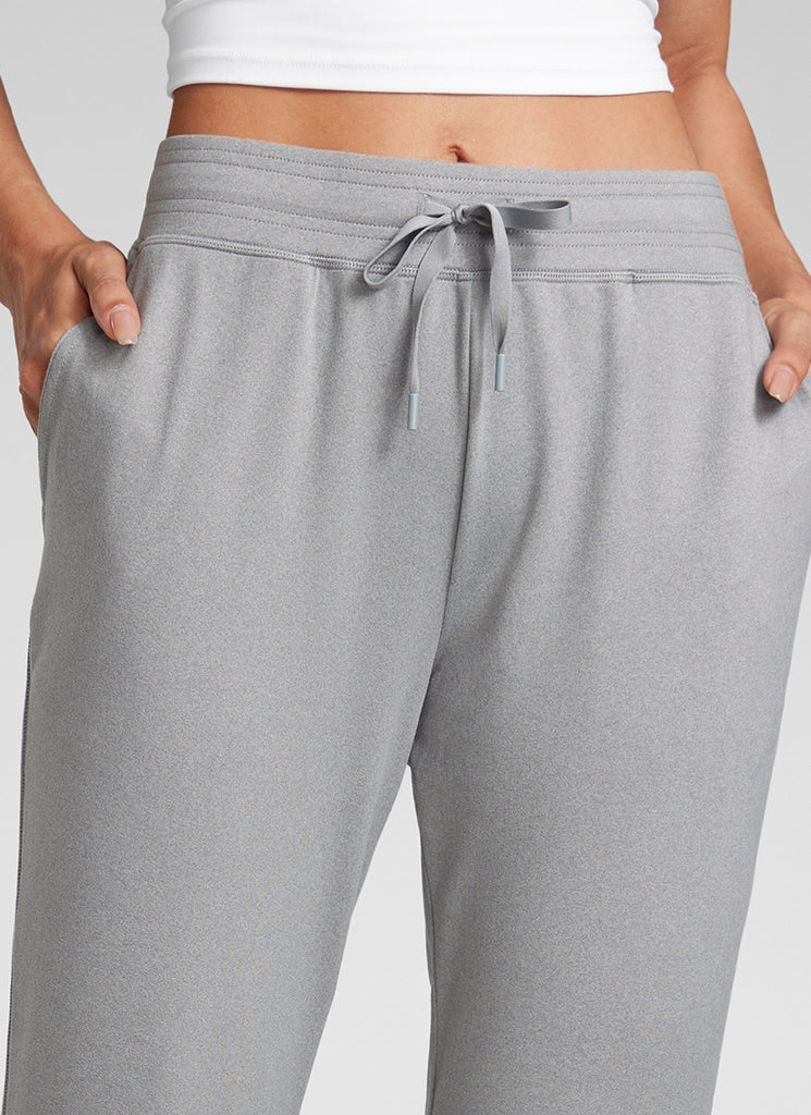 CRZ YOGA Women's Cloud Jersey Capri Joggers 25'' with Pockets Hot Fudge Brown