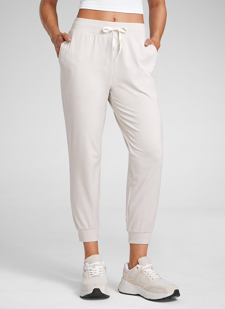 CRZ YOGA Women's Cloud Jersey Capri Joggers 25'' with Pockets Sterling