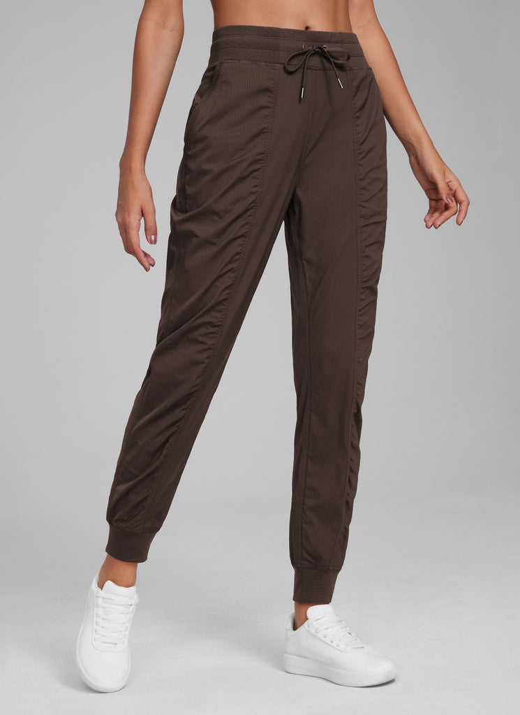 CRZ YOGA Women's Travel Classic Fit Striped Joggers 28'' Ruched Coffee Brown