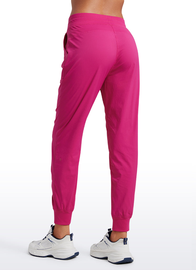 CRZ YOGA Women's Travel Classic Fit Striped Joggers 28'' Ruched Mist Powder