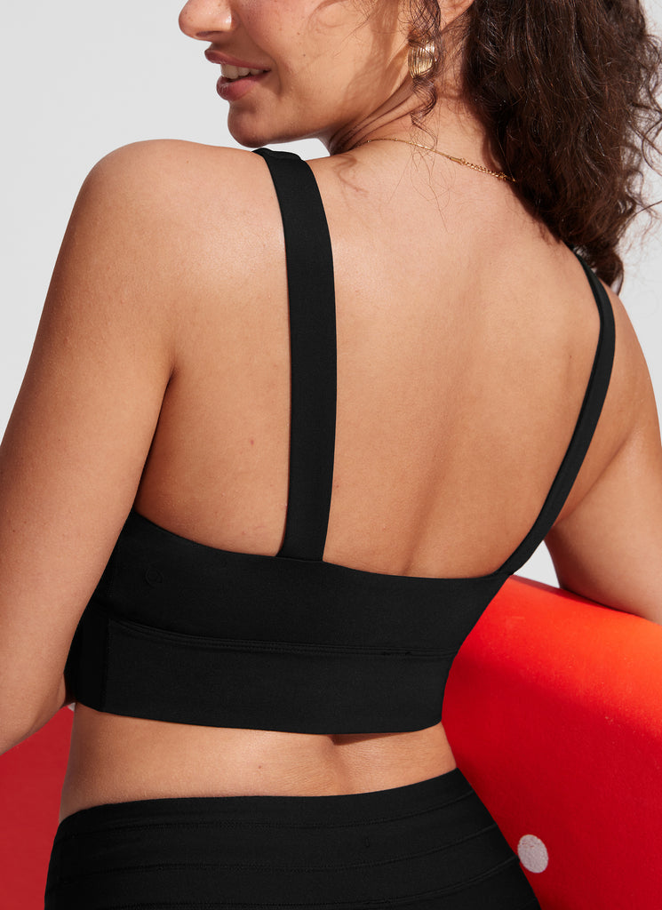 CRZ YOGA Women's Swimwear Tops Supportive Modest Swimsuit Bikini Black