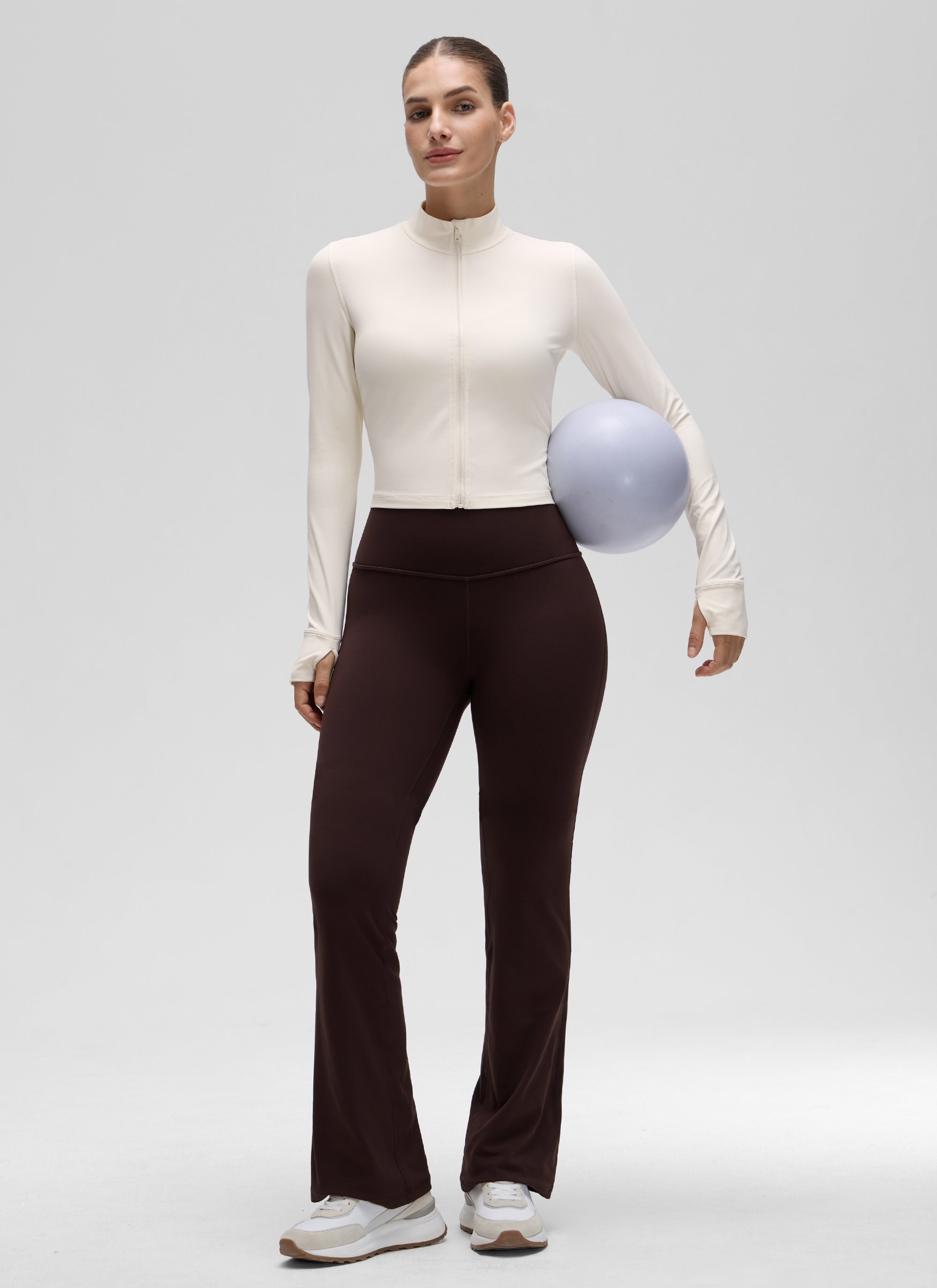 CRZ YOGA Women's Butterluxe Cropped Outerwear Full Zip Jackets White Apricot @model_info:J